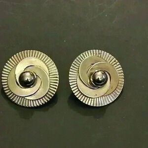 Vintage silver tone clip on earrings